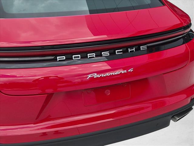 2026 Porsche Panamera 4
