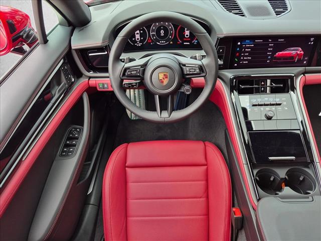 2026 Porsche Panamera 4