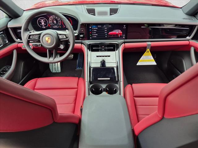 2026 Porsche Panamera 4