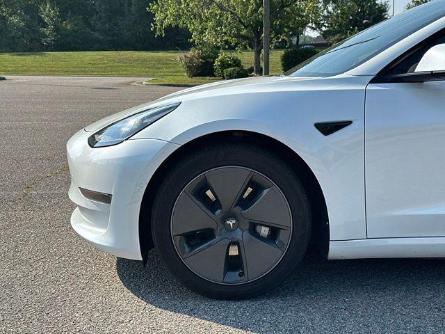 2021 Tesla Model 3 Standard Range Plus Rear-Wheel Drive
