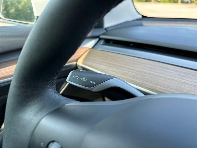 2021 Tesla Model 3 Standard Range Plus Rear-Wheel Drive
