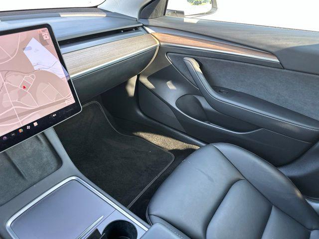 2021 Tesla Model 3 Standard Range Plus Rear-Wheel Drive