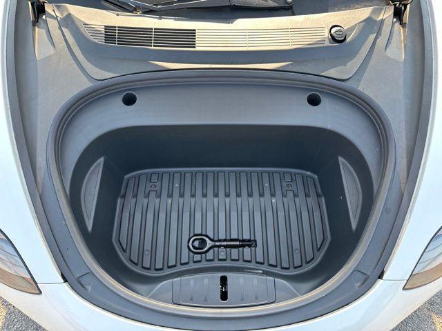 2021 Tesla Model 3 Standard Range Plus Rear-Wheel Drive
