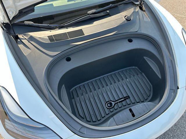 2021 Tesla Model 3 Standard Range Plus Rear-Wheel Drive