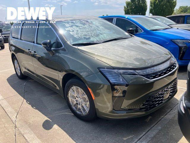 2027 Chrysler Pacifica Select for sale in Ankeny, IA