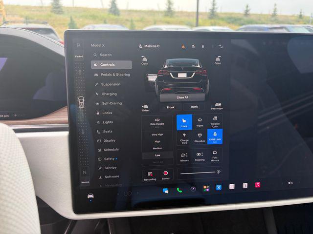 2022 Tesla Model X Base