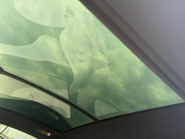 2022 Tesla Model X Base