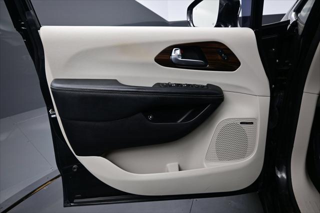 2021 Chrysler Pacifica Hybrid Limited