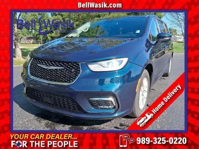 2023 Chrysler Pacifica Touring L for sale in Caro, MI