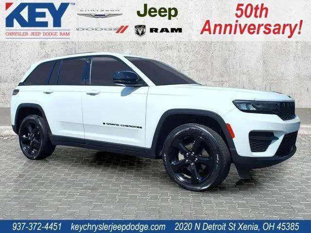 2023 Jeep Grand Cherokee Altitude 4x4 for sale in Xenia, OH