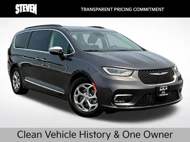 2023 Chrysler Pacifica Limited for sale in Harrisonburg, VA