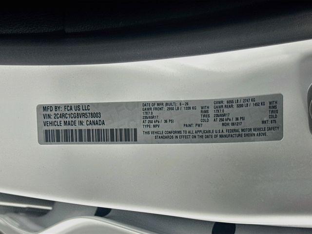 2027 Chrysler Pacifica LX