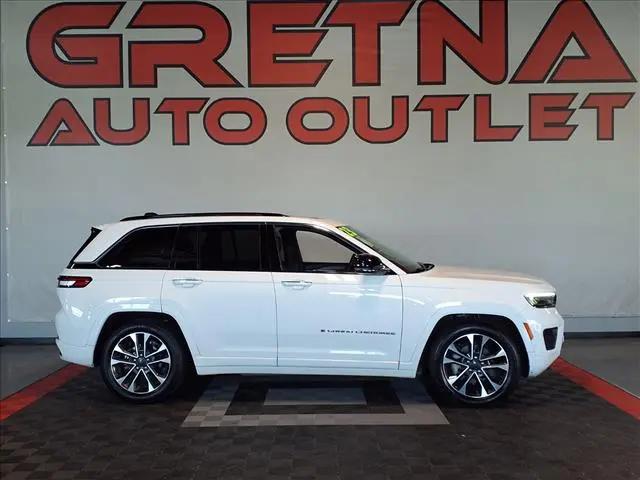 2023 Jeep Grand Cherokee Overland 4x4 for sale in Gretna, NE