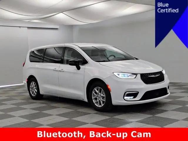 2024 Chrysler Pacifica Touring L for sale in Granger, IA
