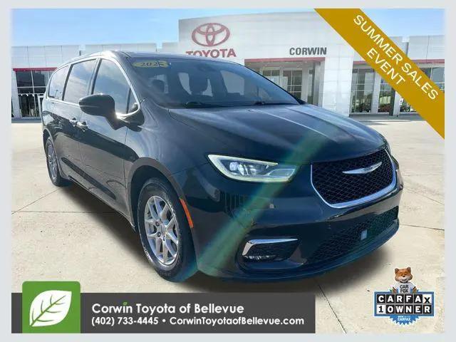 2023 Chrysler Pacifica Touring L for sale in Bellevue, NE