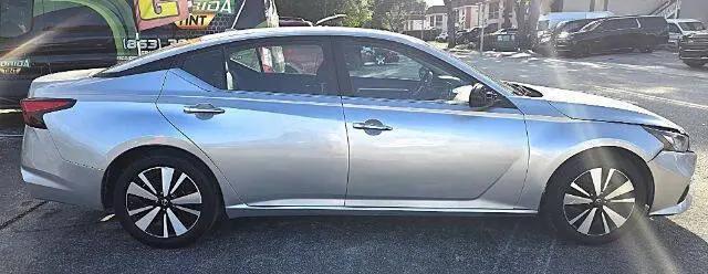 2021 Nissan Altima SV FWD