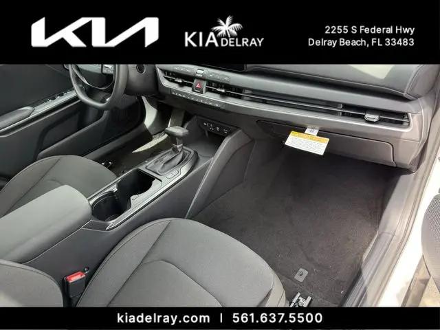 2026 Kia K4 LX