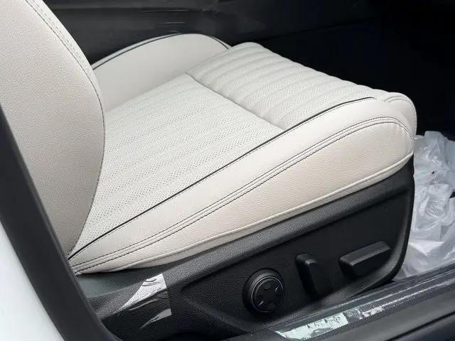2026 Genesis G70 3.3T AWD Sport Prestige