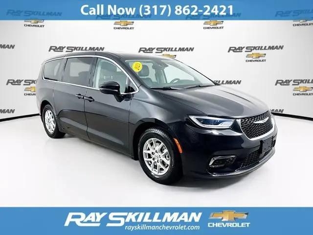 2023 Chrysler Pacifica Touring L for sale in INDIANAPOLIS, IN