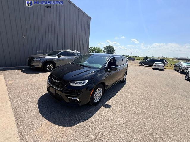 2025 Chrysler Pacifica Select for sale in Wellston, OK