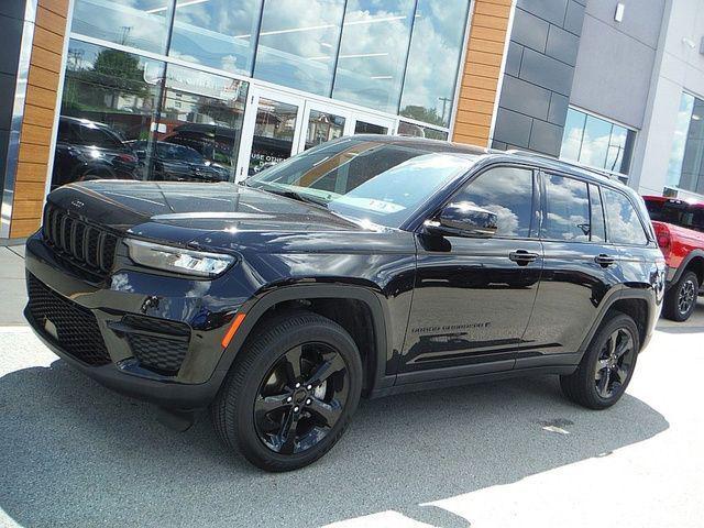 2024 Jeep Grand Cherokee Altitude 4x4 2024 Jeep Grand Cherokee Altitude 4x4