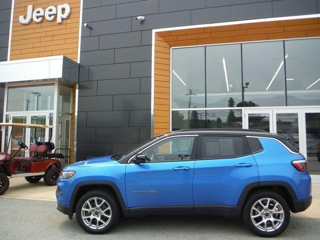 2025 Jeep Compass Limited 4x4 2025 Jeep Compass Limited 4x4