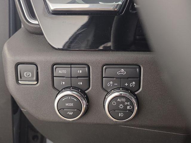 2023 GMC Sierra 1500 4WD Crew Cab Short Box Elevation with 3SB