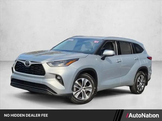 2021 Toyota Highlander XLE for sale in Carlsbad, CA