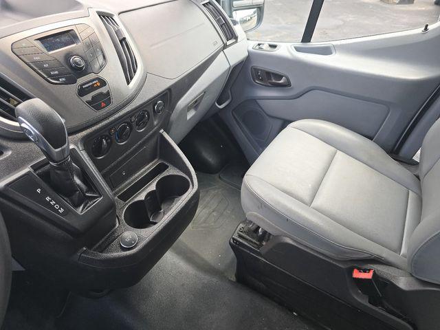 2019 Ford Transit 148 WB Medium Roof Cargo