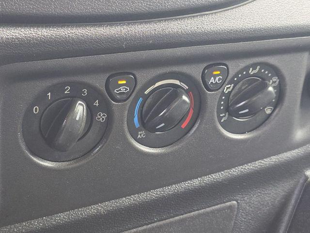 2019 Ford Transit 148 WB Medium Roof Cargo