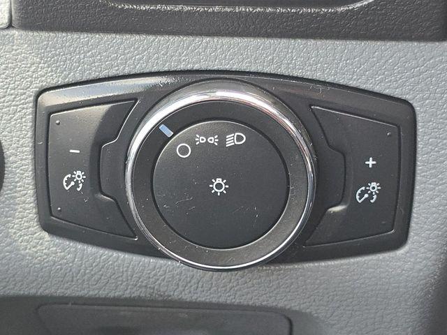 2019 Ford Transit 148 WB Medium Roof Cargo