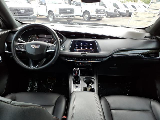 2022 Cadillac XT4 FWD Sport