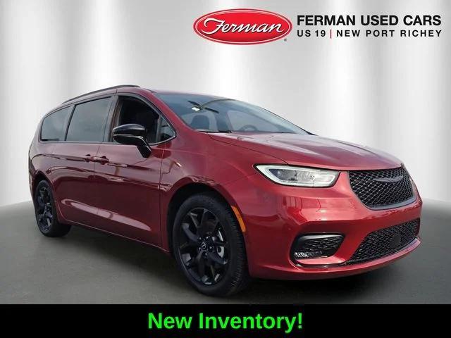 2025 Chrysler Pacifica Limited for sale in New Port Richey, FL