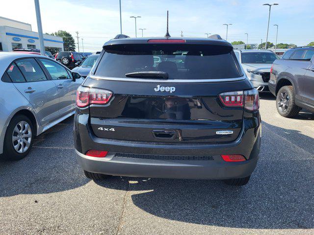2024 Jeep Compass Latitude Lux FWD