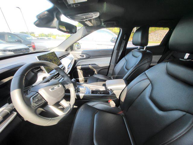2024 Jeep Compass Latitude Lux FWD