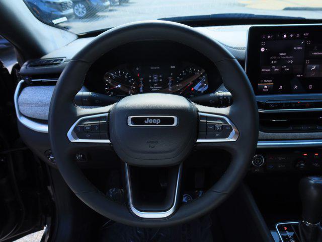 2024 Jeep Compass Latitude Lux FWD