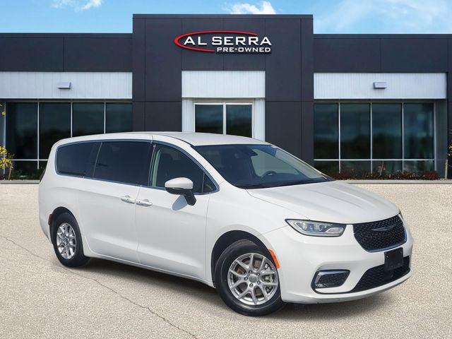 2023 Chrysler Pacifica Touring L for sale in Grand Blanc, MI