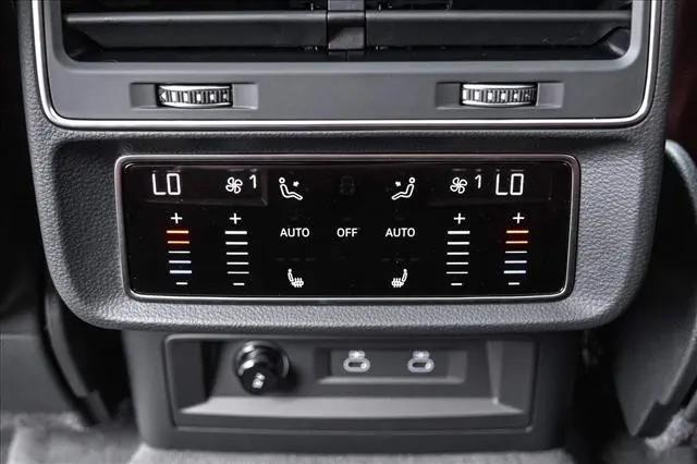 2026 Audi SQ7 Prestige TFSI quattro tiptronic