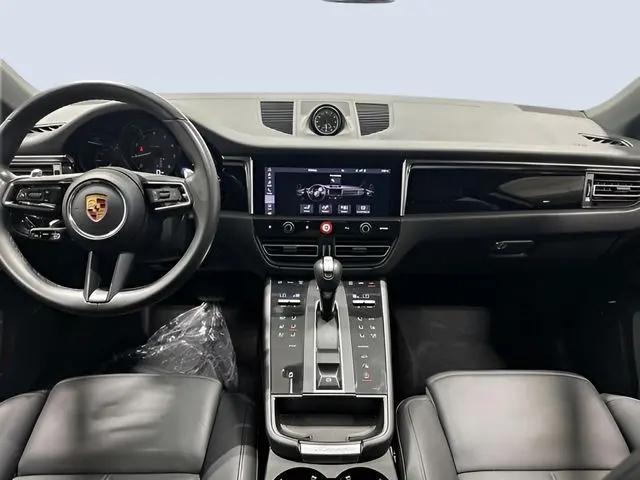 2024 Porsche Macan Macan