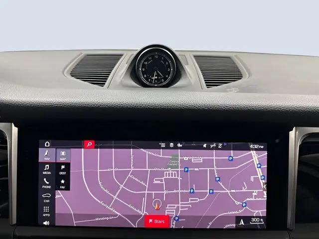 2024 Porsche Macan Macan