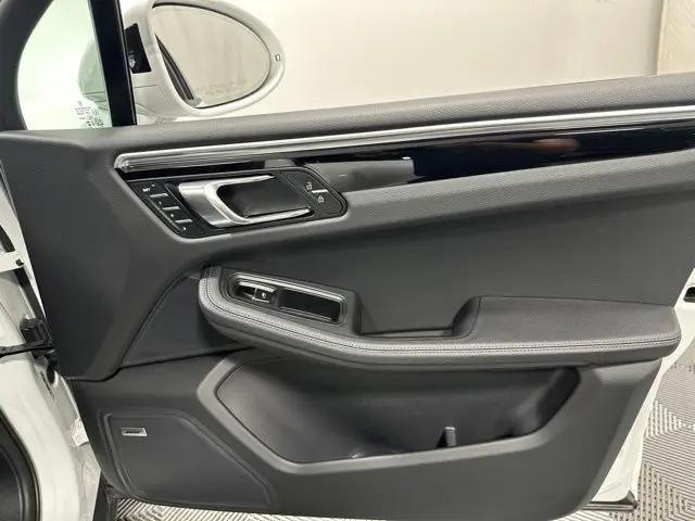 2024 Porsche Macan Macan