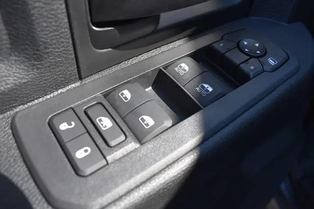 2026 Ram 3500 Tradesman Crew Cab 4x4 8 Box