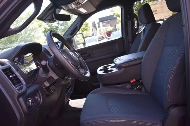 2026 Ram 3500 Tradesman Crew Cab 4x4 8 Box