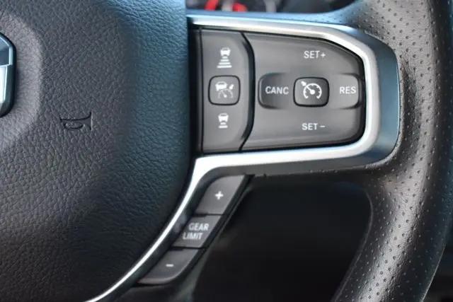 2026 Ram 3500 Tradesman Crew Cab 4x4 8 Box