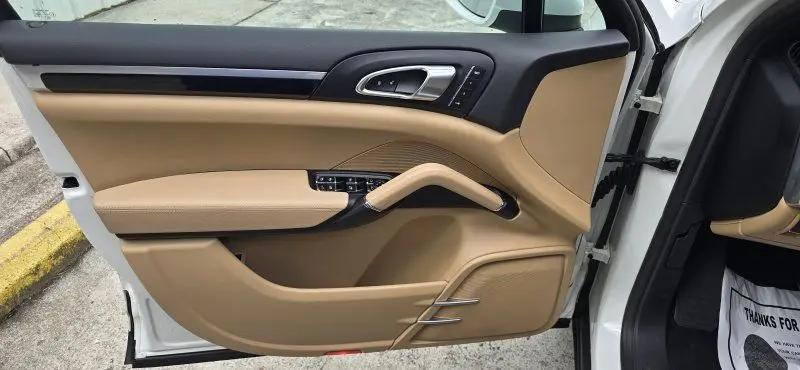2018 Porsche Cayenne Cayenne