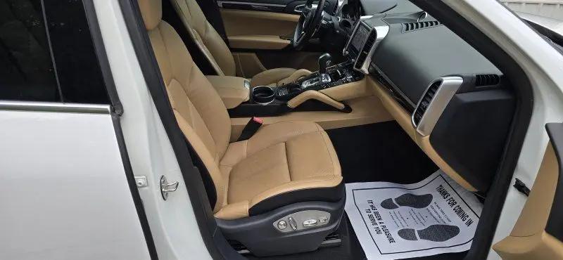 2018 Porsche Cayenne Cayenne