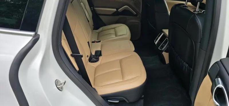 2018 Porsche Cayenne Cayenne