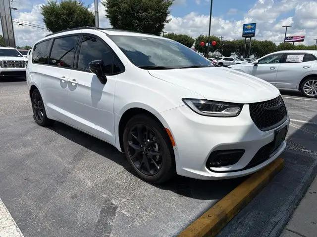 2024 Chrysler Pacifica Limited for sale in Newnan, GA