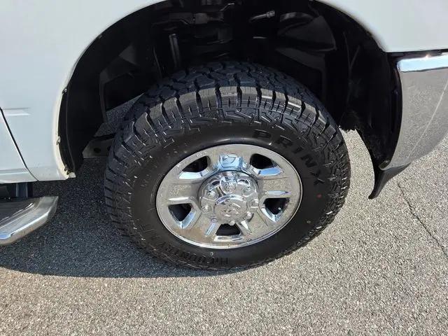 2022 Ram 2500 Big Horn Crew Cab 4x4 64 Box