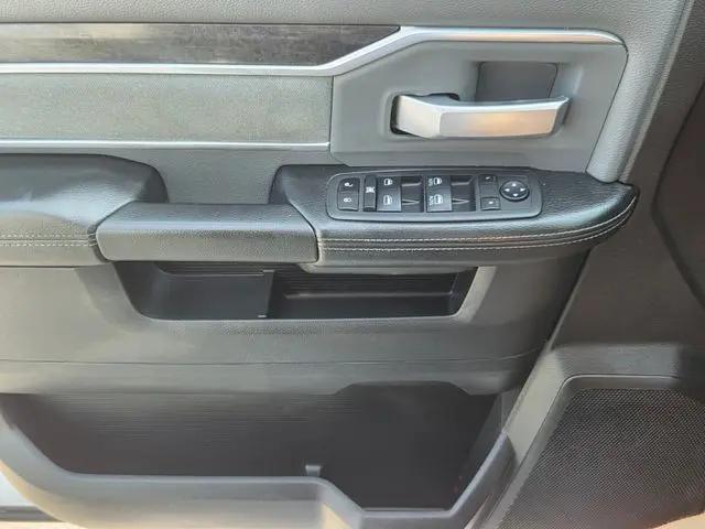 2022 Ram 2500 Big Horn Crew Cab 4x4 64 Box